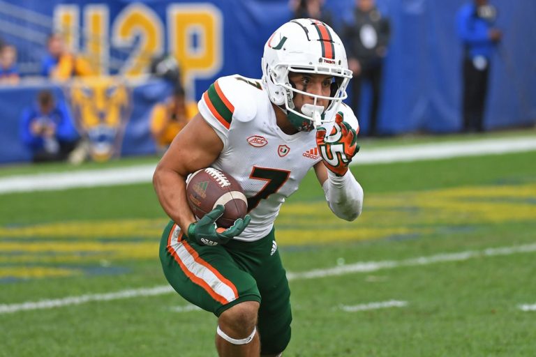 Miami Hurricanes News Miami offers fourstar running back Akylin Dear